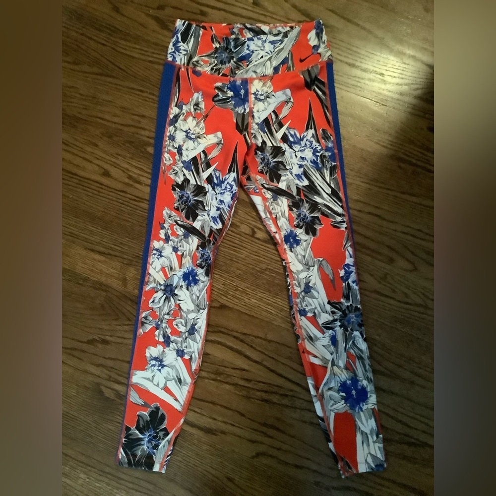 Nike Dri-Fit Floral Leggings